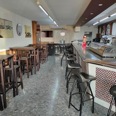 Hostal Efebo 24H Antequera Esterno foto