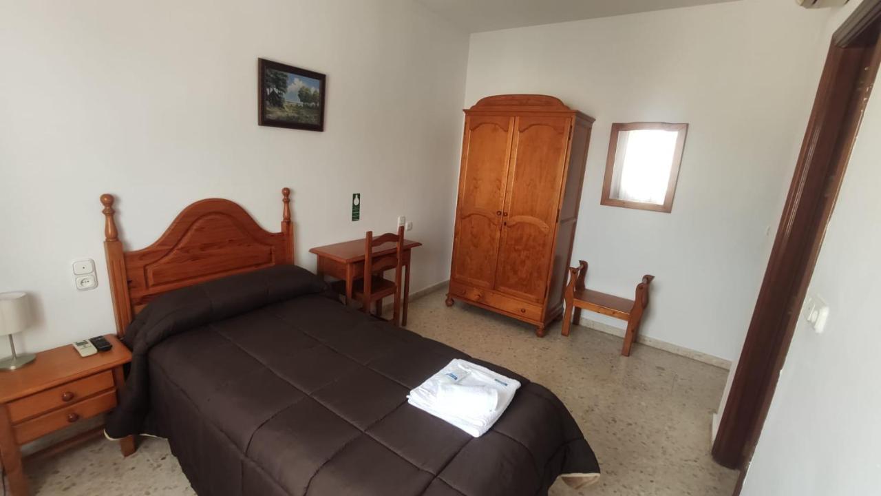Hostal Efebo 24H Antequera Esterno foto
