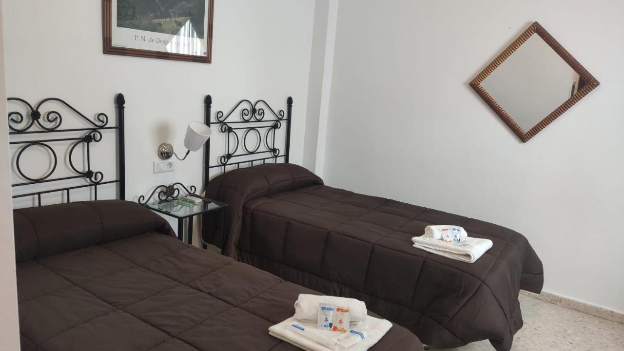 Hostal Efebo 24H Antequera Esterno foto